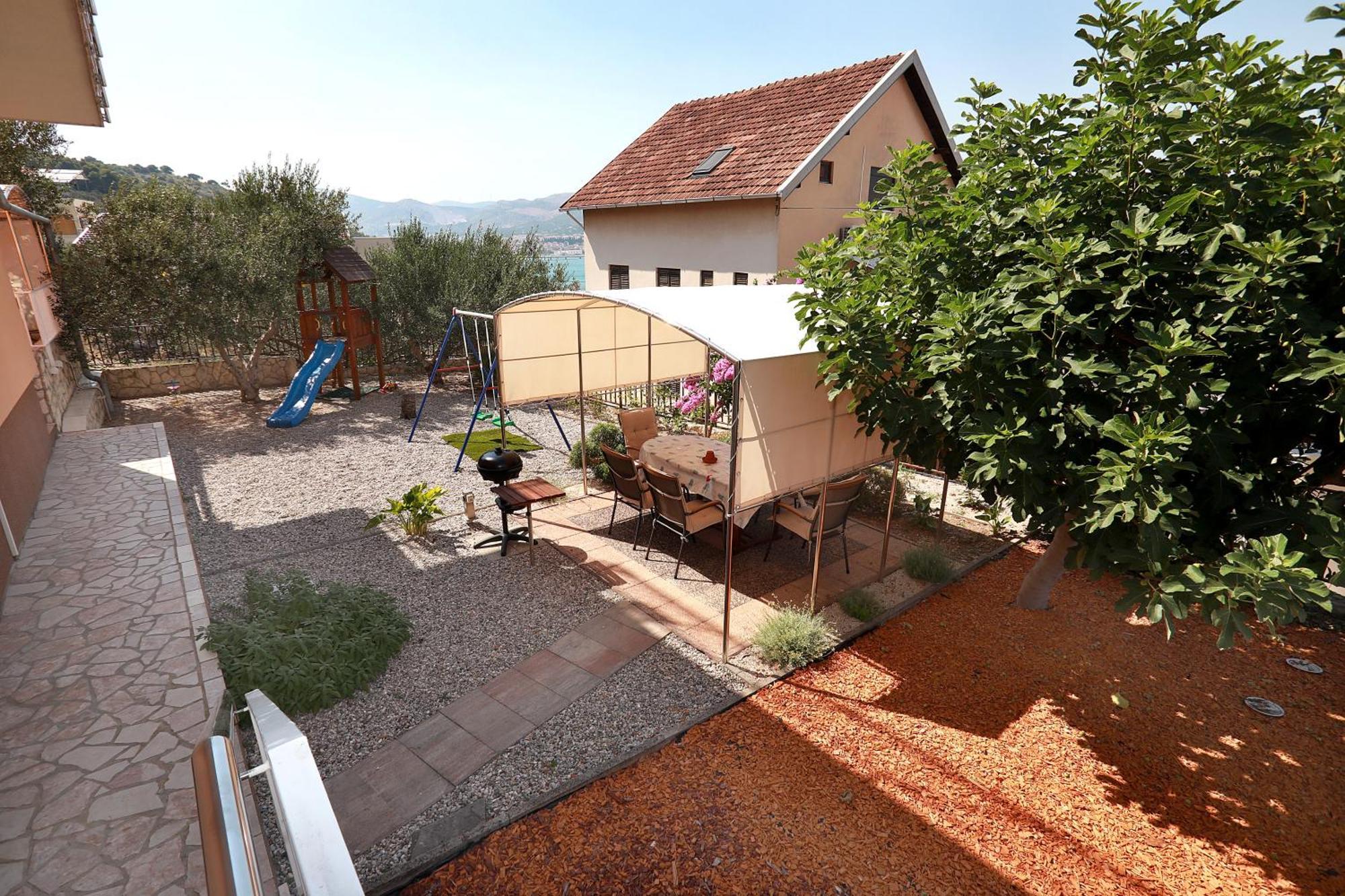Apartments Mandaric Trogir Exterior photo